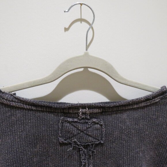 FREE PEOPLE WE THE FREE Off My Mind Cropped T-Shirt Top in Washed Black Casual - Picture 12 of 15